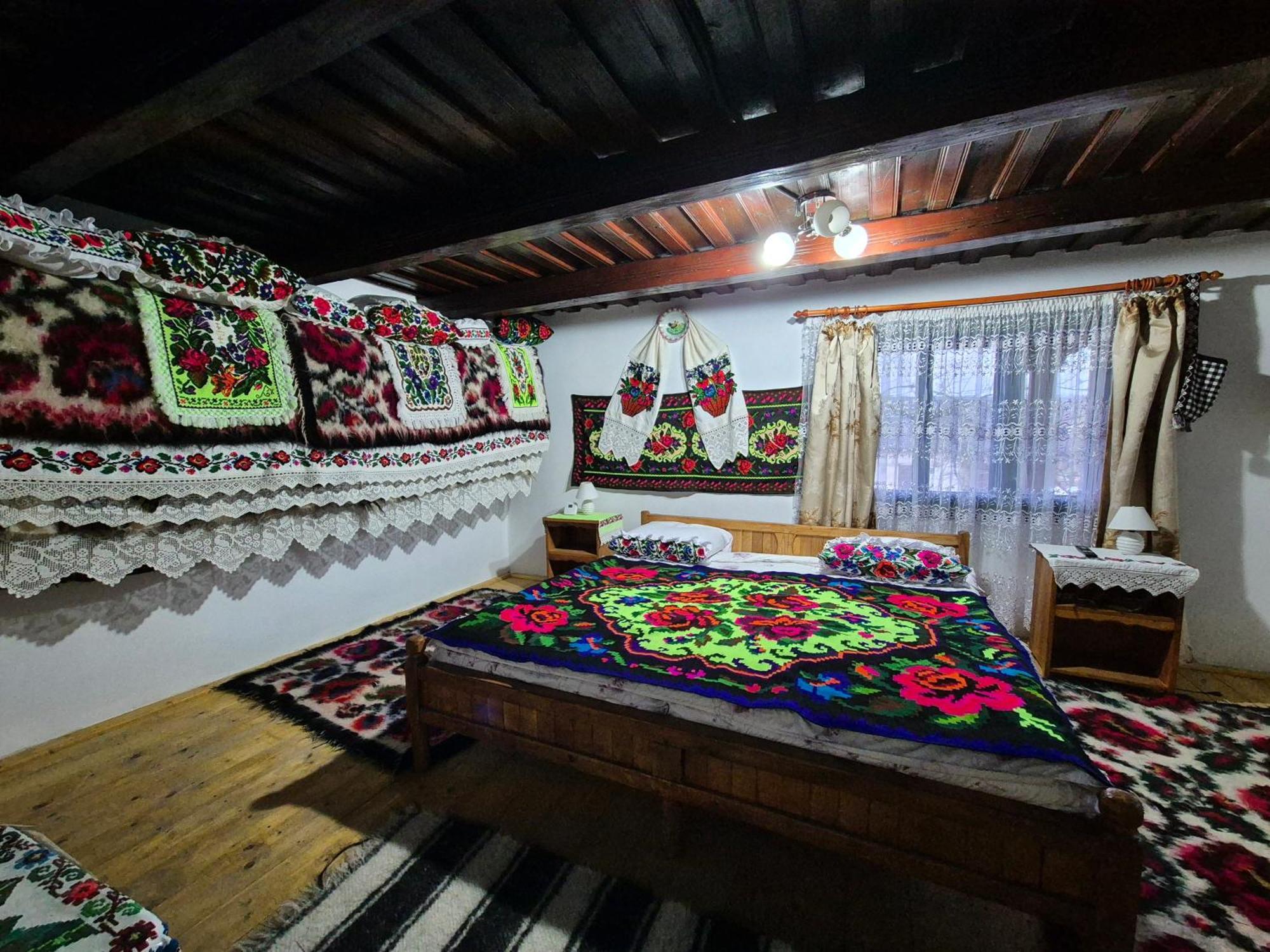 La Rodica In Vale Guest House Ocna Şugatag Екстериор снимка